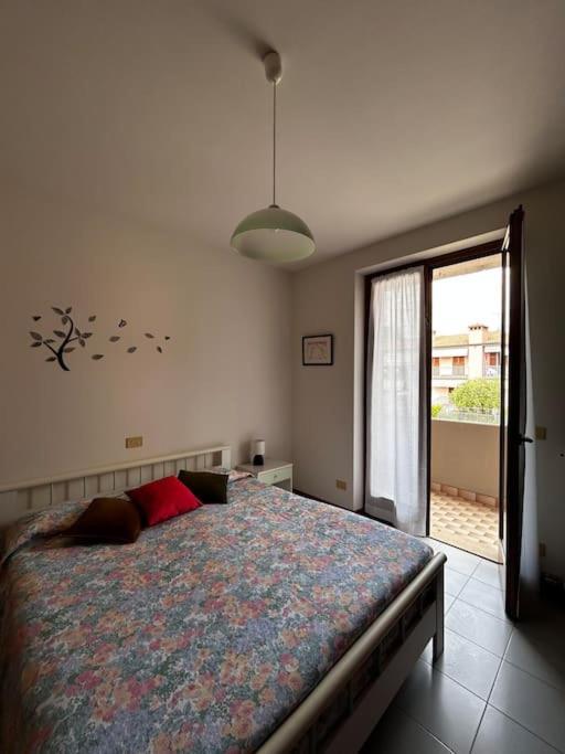 Near Town Centre And Lake - Le Colombe Bardolino Exterior foto