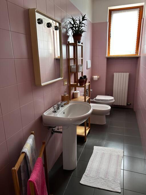 Near Town Centre And Lake - Le Colombe Bardolino Exterior foto