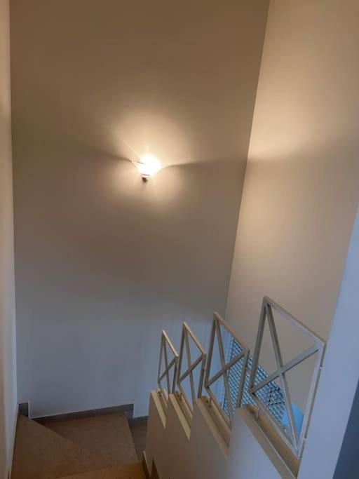Near Town Centre And Lake - Le Colombe Bardolino Exterior foto